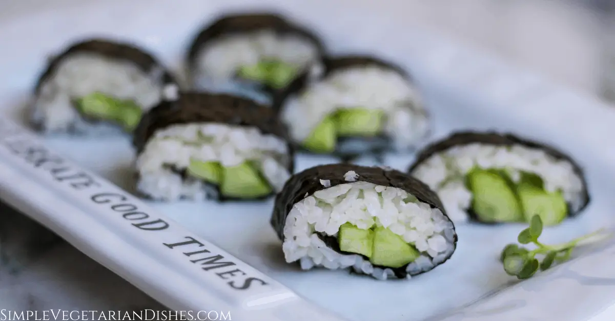 ga winkelen zegen Zeeanemoon Kappa Maki - An Easy Cucumber Sushi Roll (Only Three Ingredients!) - Simple  Vegetarian Dishes